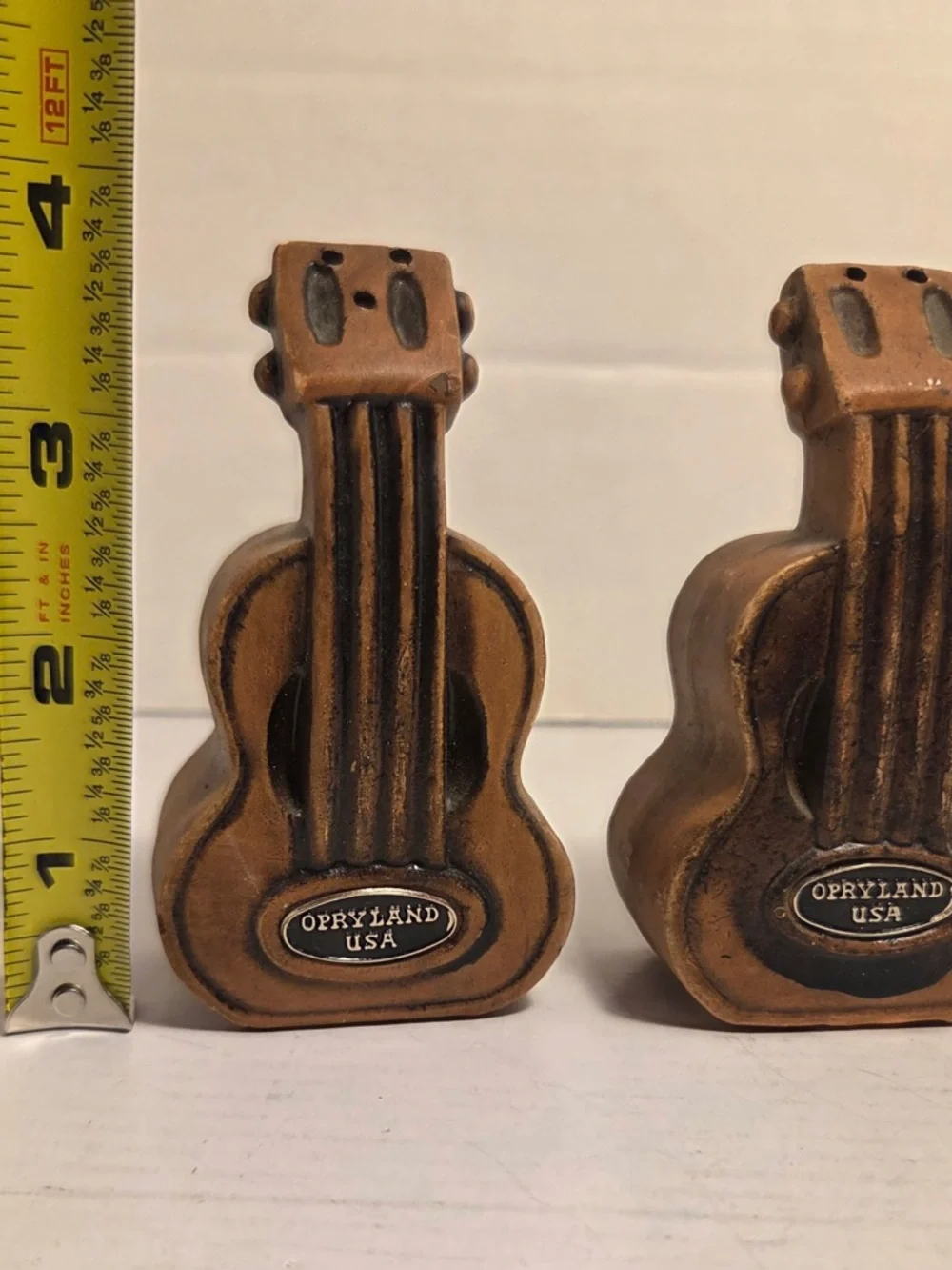 Opryland USA Guitar Salt And Pepper Shakers Nashville Tennessee Vintage
